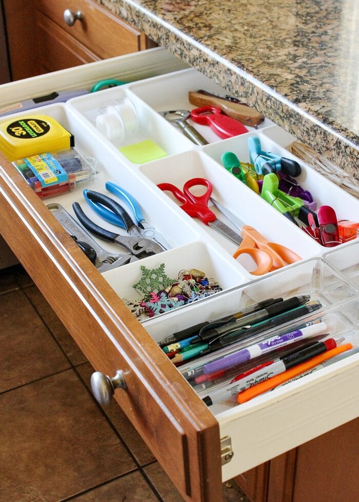 My Top 10 Tips for Organizing Your Kitchen Drawers - The Homes I